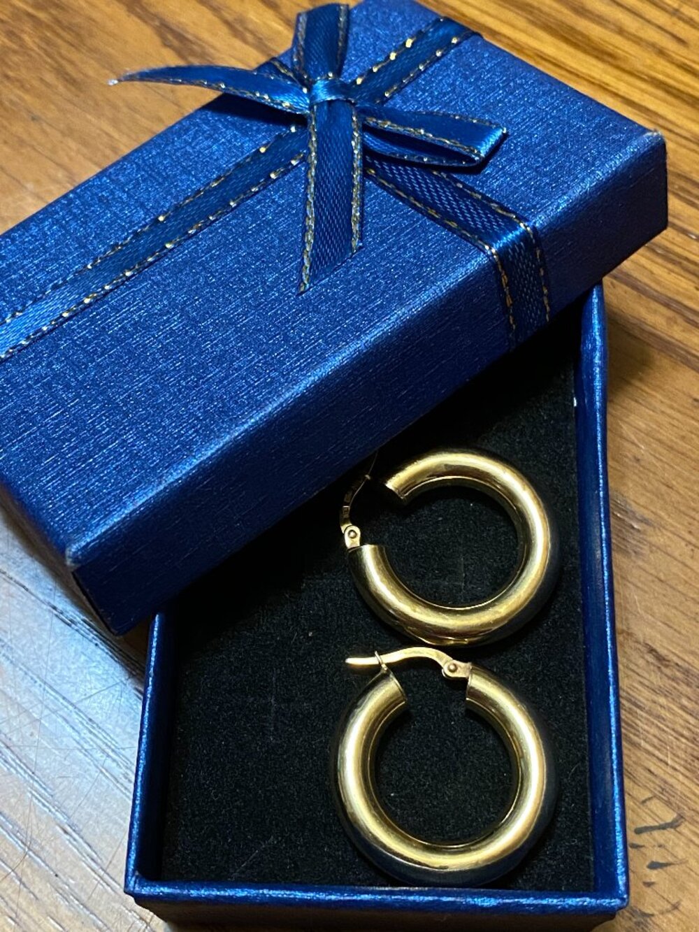 18K Gold Milor Italy Hoop Earrings Thick Hollow Hoops 1” Read Description